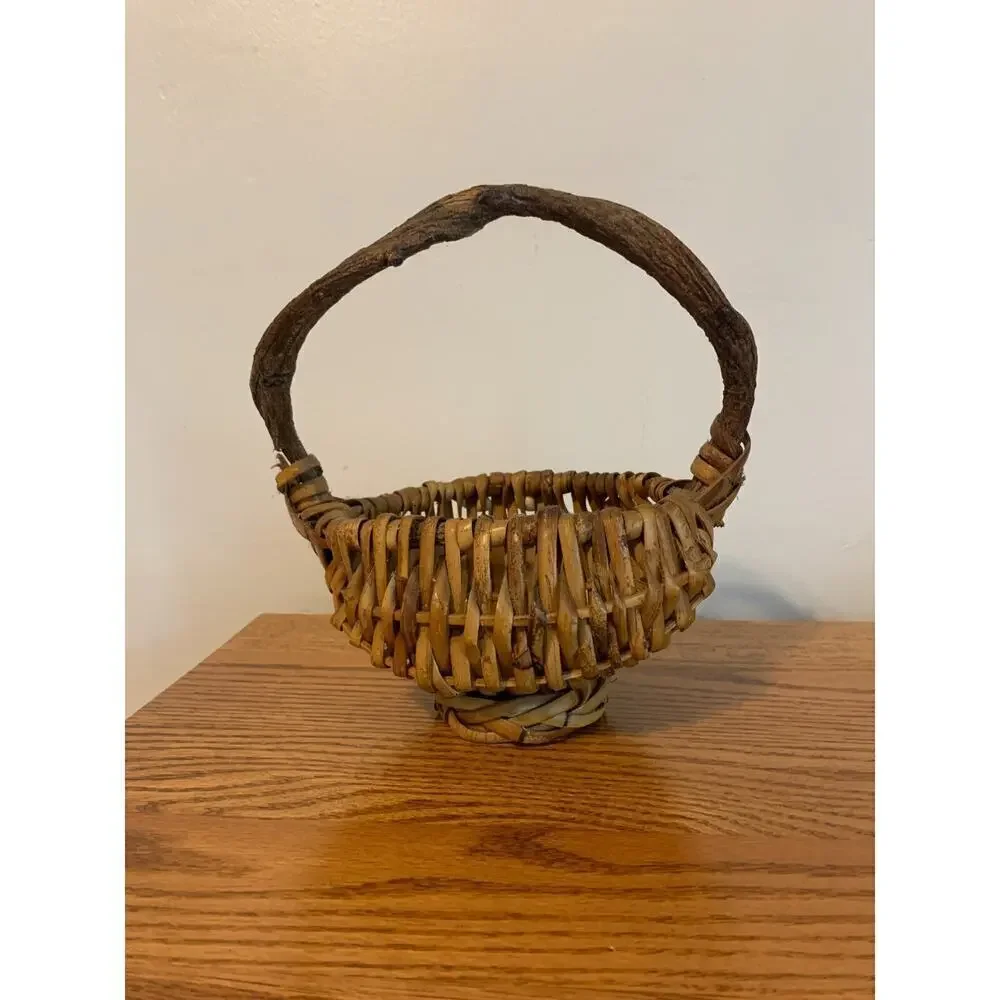 VTG Fruit Wicker Gathering Basket God's Eye Branch Handle Woven Hand Painted